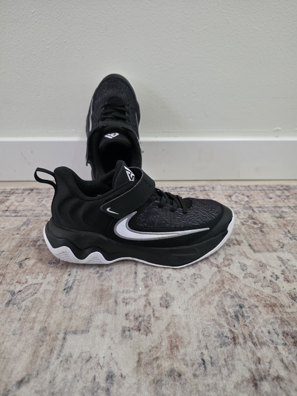 Nike Kids Giannis Immortality 4 Sneakers 2.5
